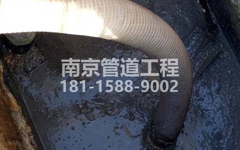 213八卦花园抽粪