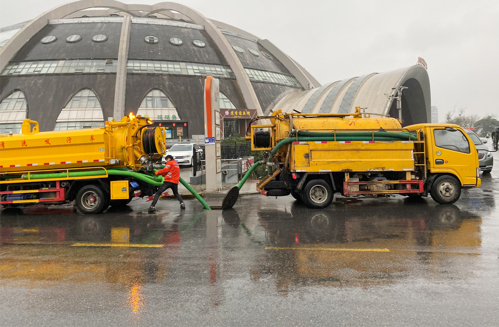 八卦花园商场管道清淤