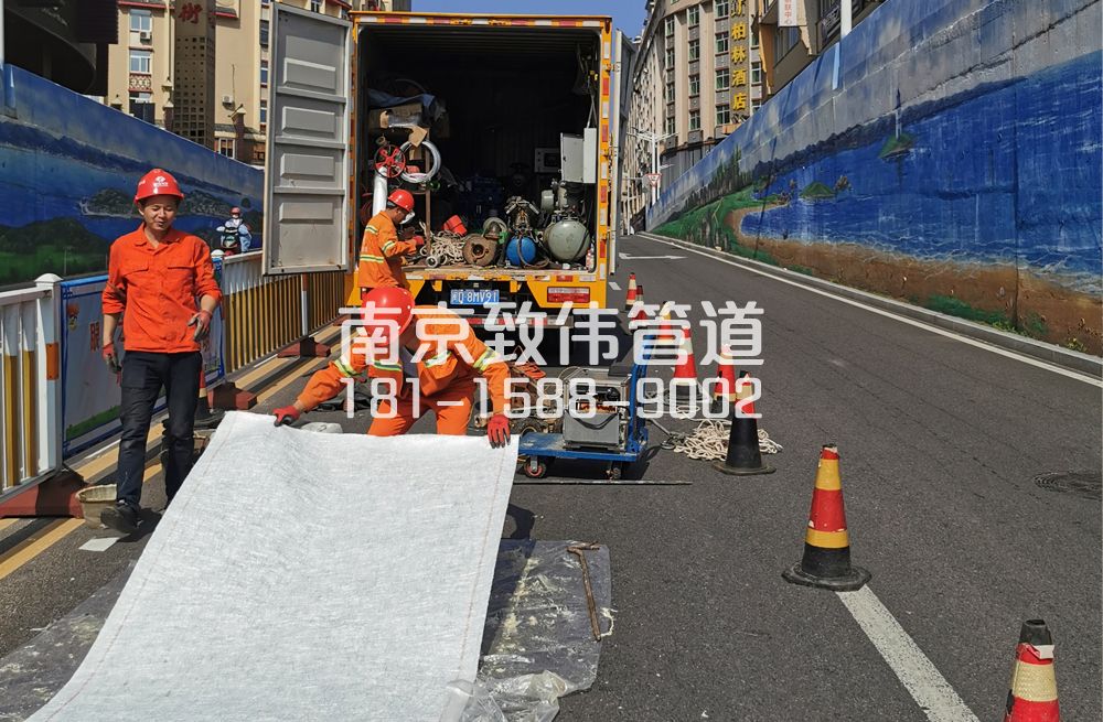 八卦花园市政箱货设备